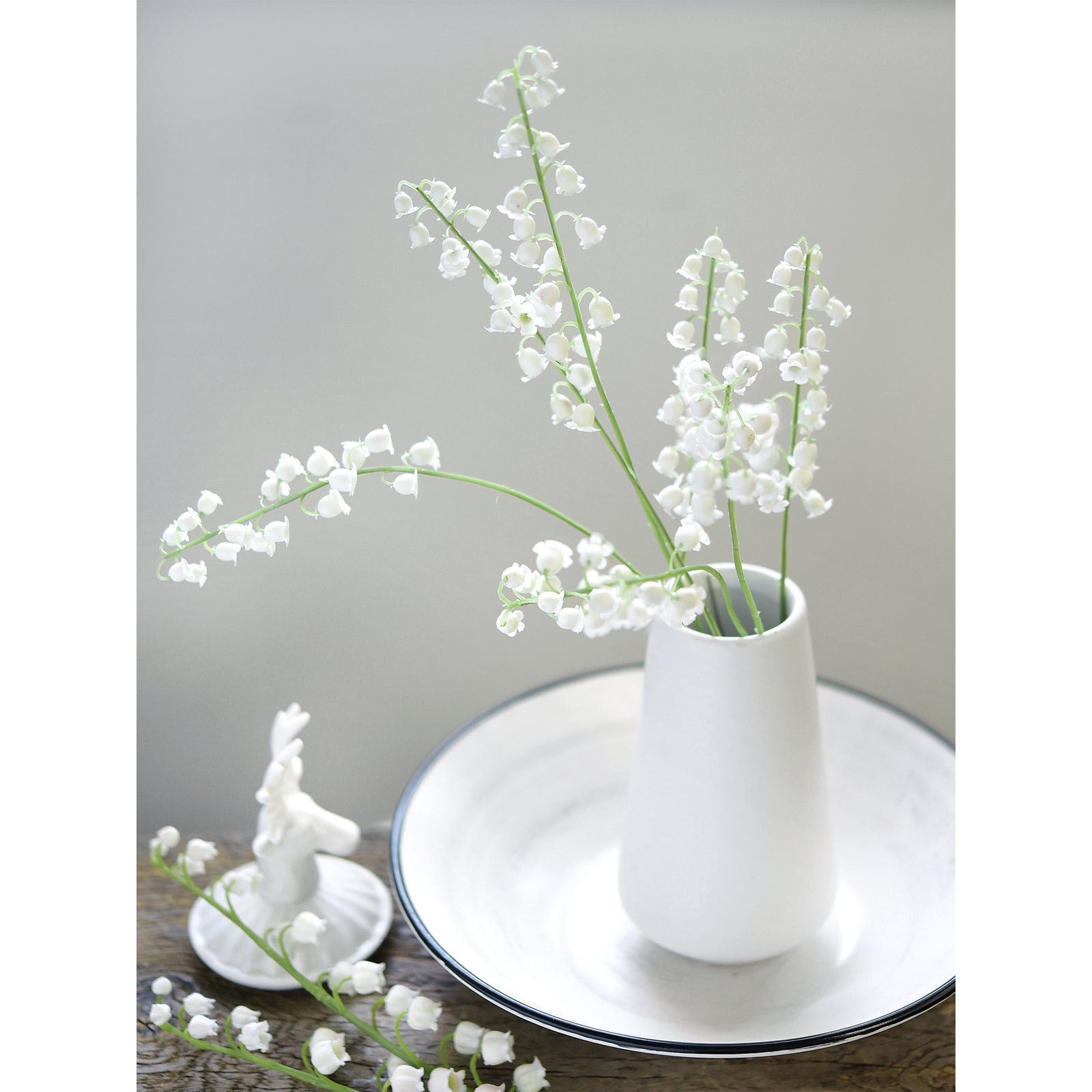 lily of the valley flower shop Soft-Touch Artificial Lily of the Valley Bouquet – 7 Stems (14.2") – FiveSeasonStuff