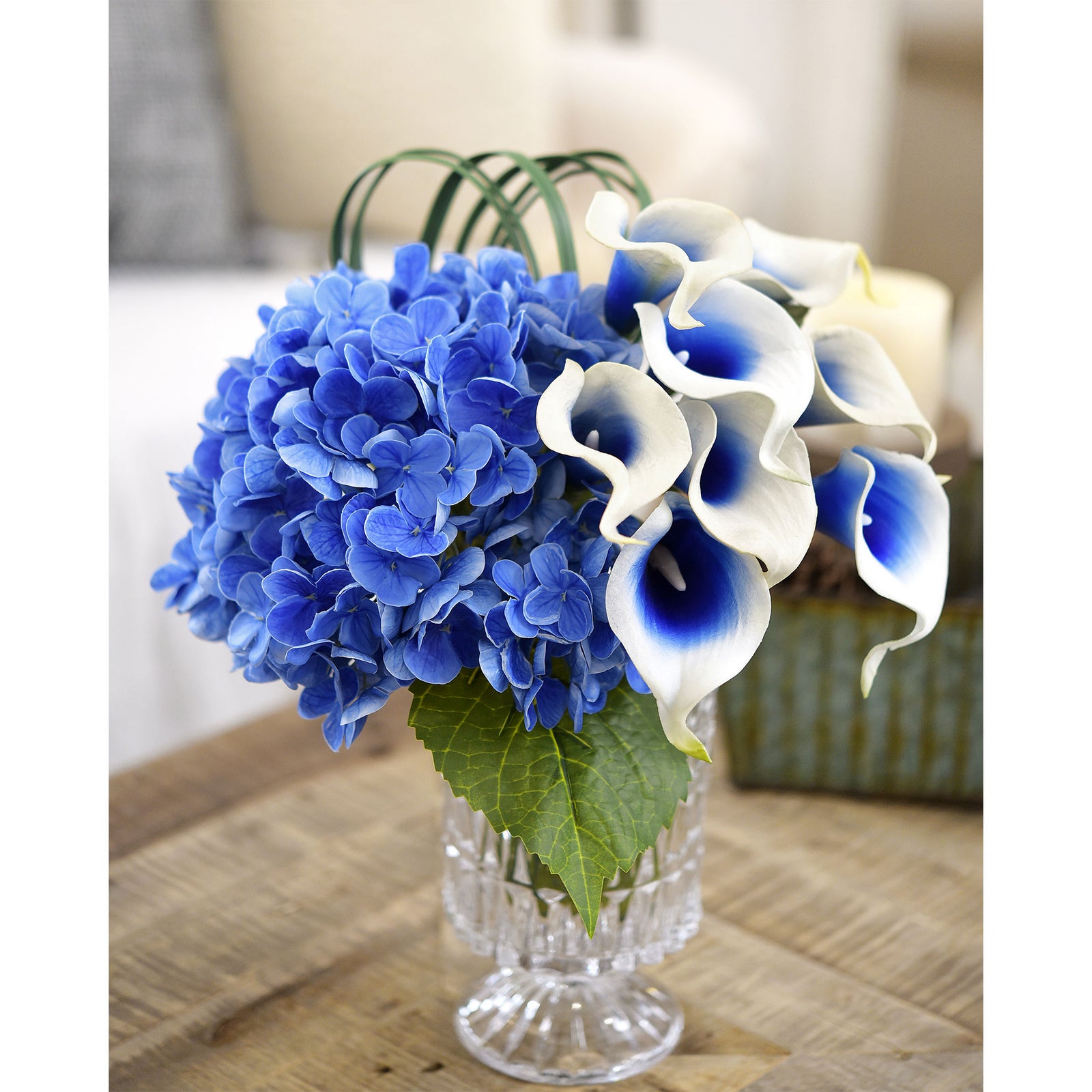 Real Touch Royal Blue Hydrangea and Blue with White Call Lilies Mix Flower Bouquet Artificial Flowers Arrangement 14 Stems