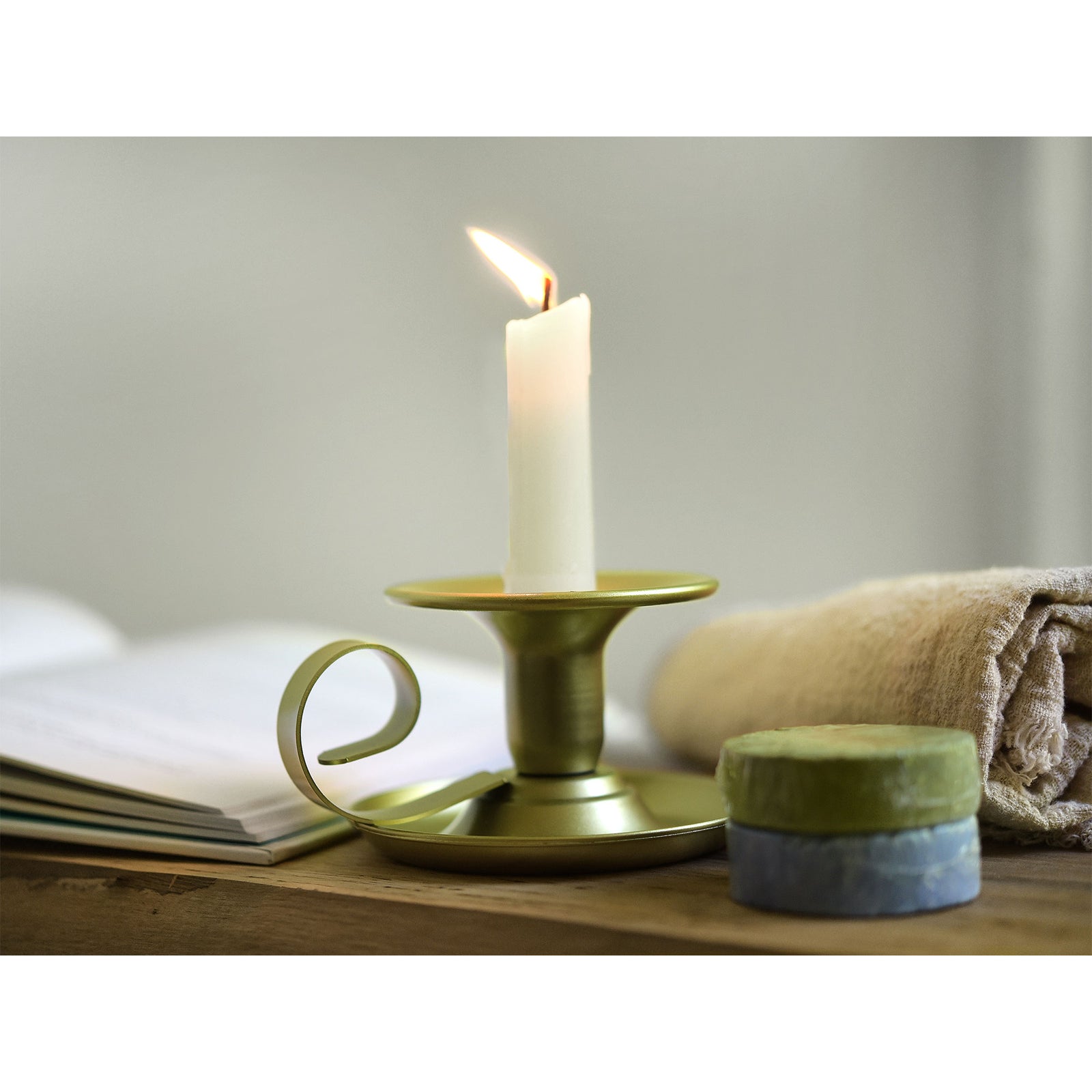 2 Gold Plated Iron Saucer Vintage Iron Candle Holders with Handle for Taper Wax Candlesticks