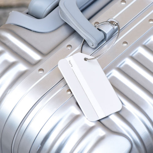 Set of 6 Metal Luggage Tags with Steel Cable – Silver