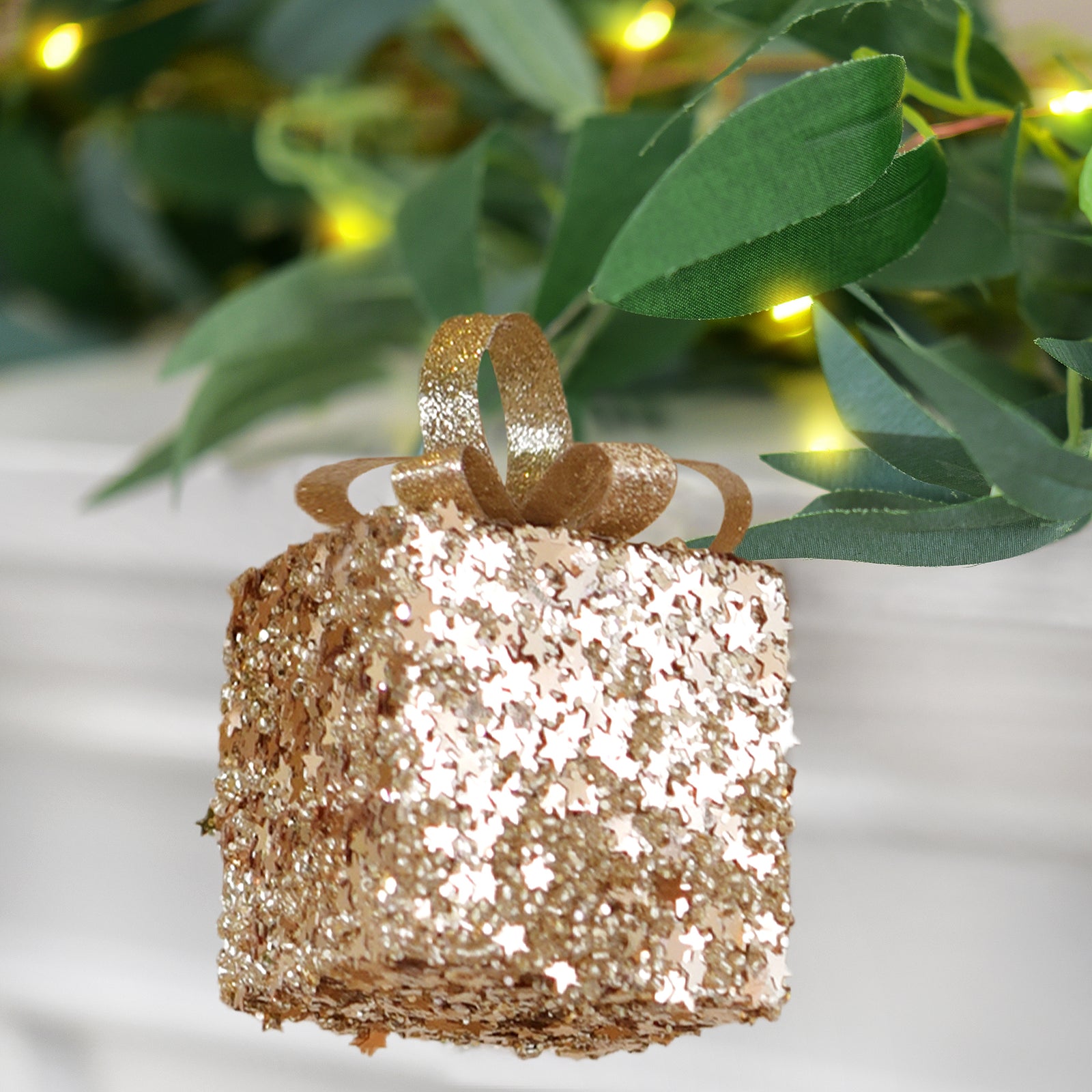 Lighted Willow Leaf Artificial Garlands with Gift Ornaments and Remote