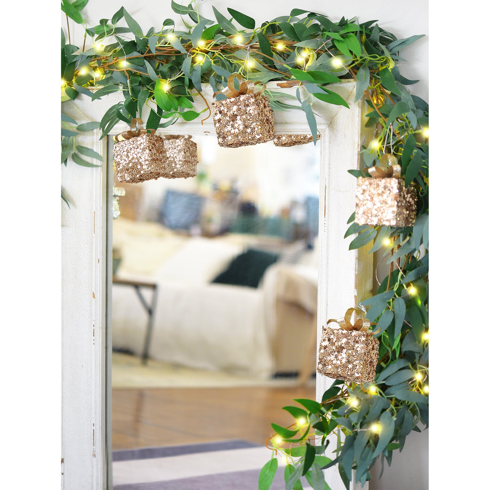 Lighted Willow Leaf Artificial Garlands with Gift Ornaments and Remote