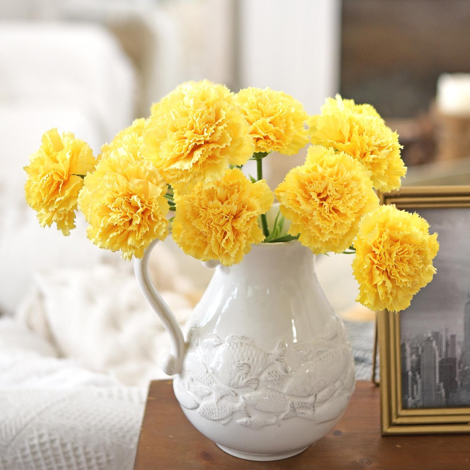 Champagne Gold Glow Faux Carnation Flowers – 1 ft (29 cm) Tall, Realistic Silk Floral Decor for Weddings, Events, and Home Arrangements