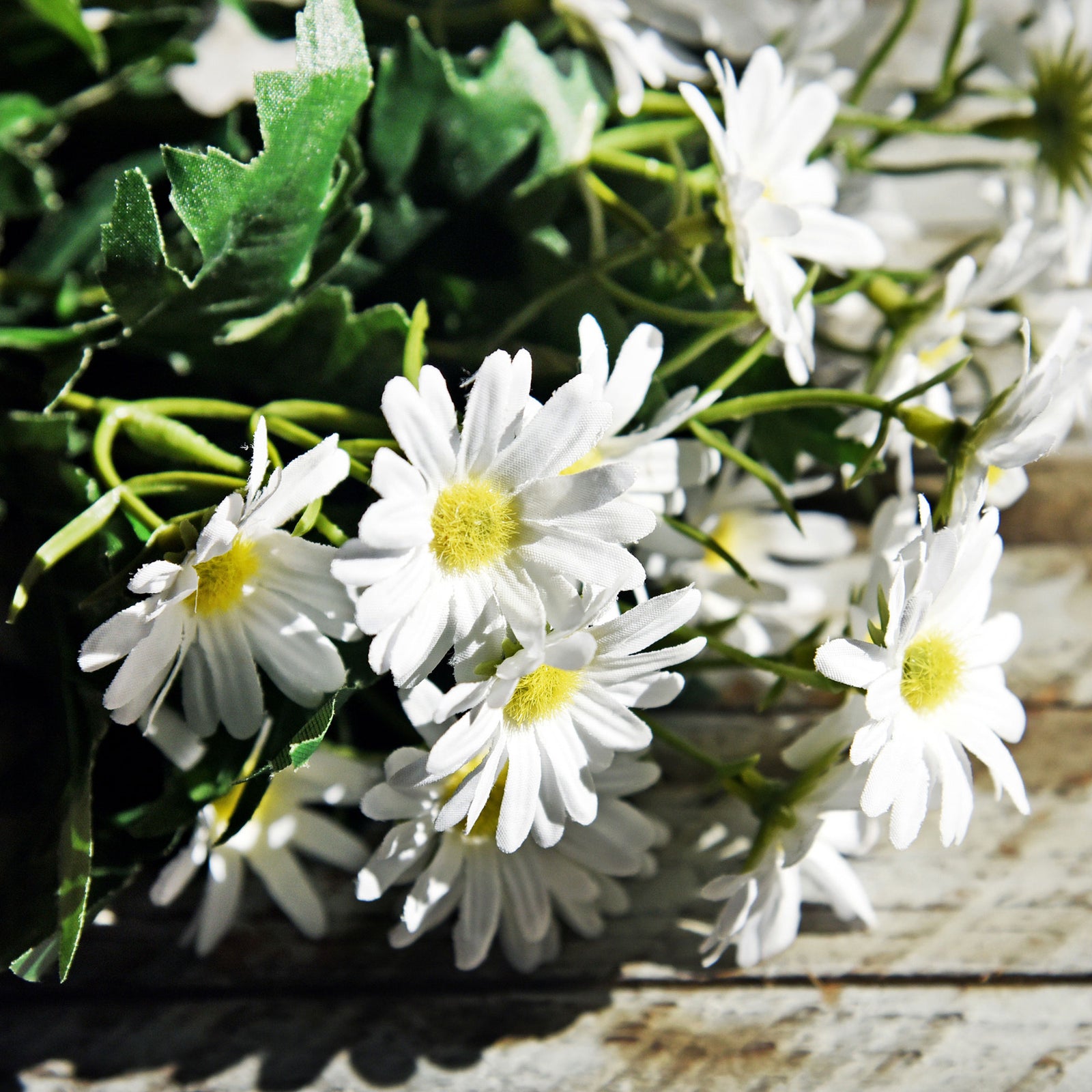 Daisy Silk Flowers Outdoor Artificial Flowers Arrangements (Simply White) 2 Bunches