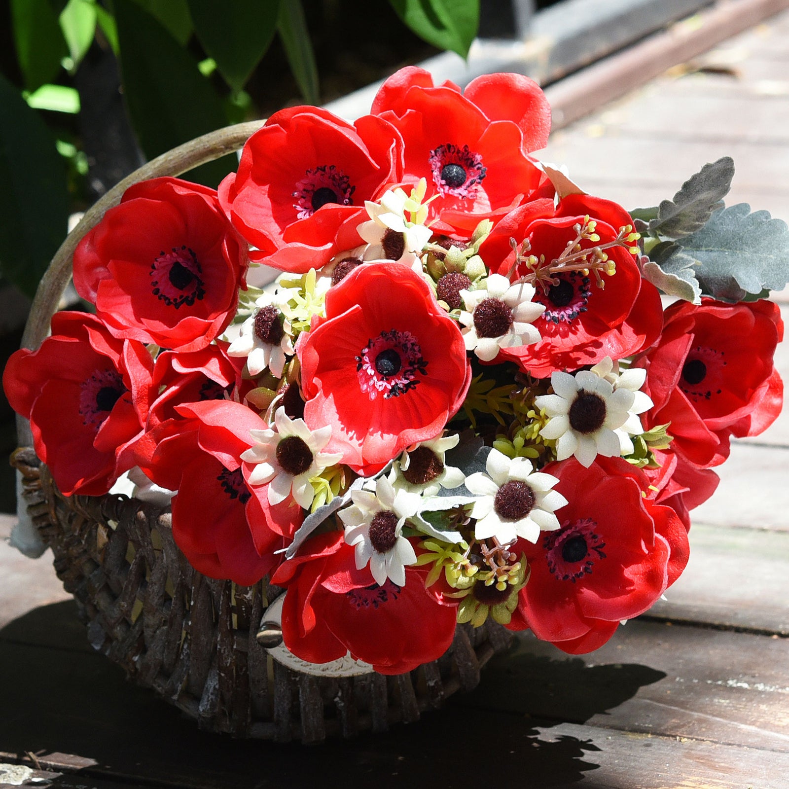 12 Long Stems of ‘Real Touch’ Artificial (Red) Anemone Flowers, Wedding Bouquet Flower Arrangement, 45cm (17.7 inches)