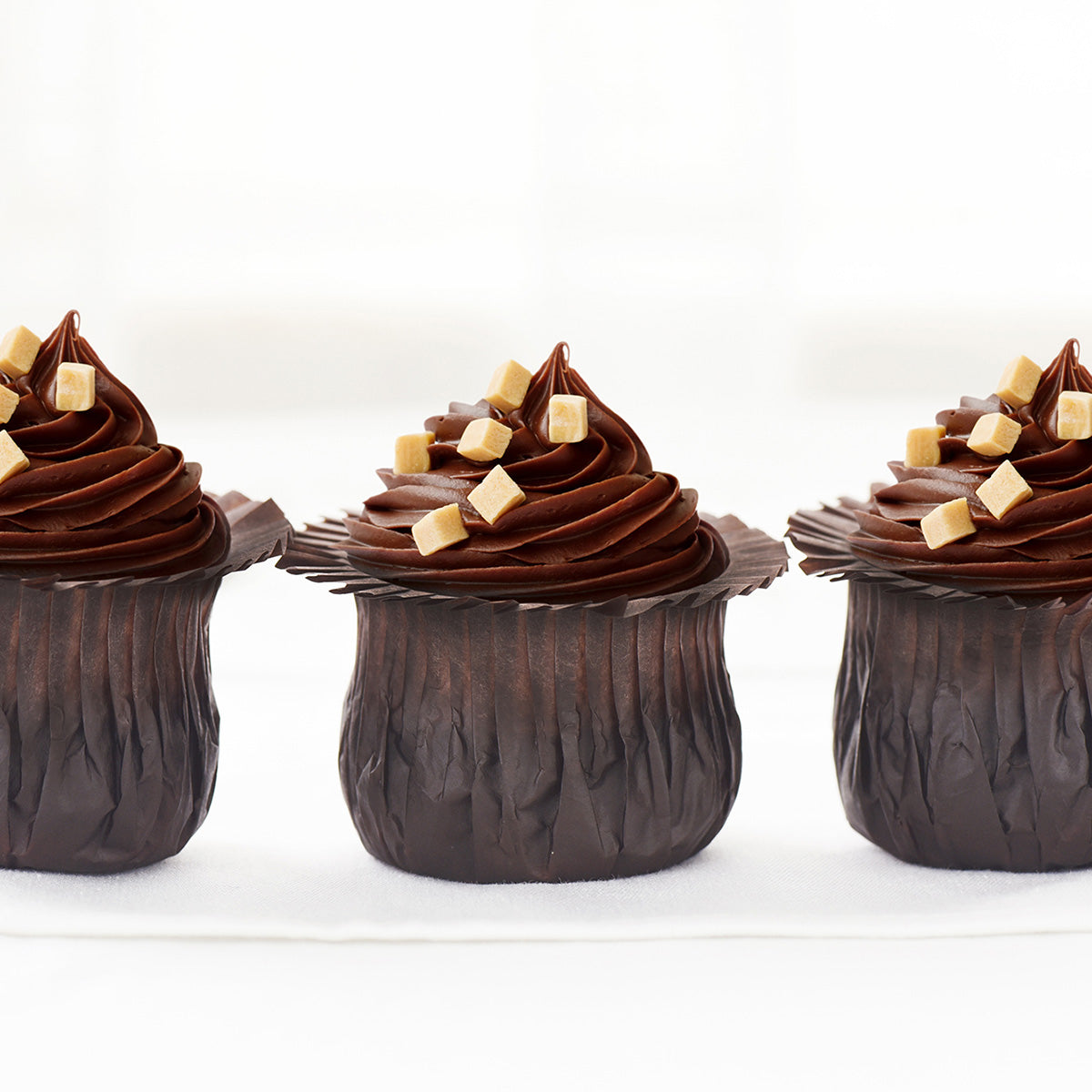 Pack of 60 Brown Cupcake Muffin Cases/Standard Baking Paper Cups Wraps Liners with Elegant Folded Edge (No Moulds Needed) -FiveSeasonStuff