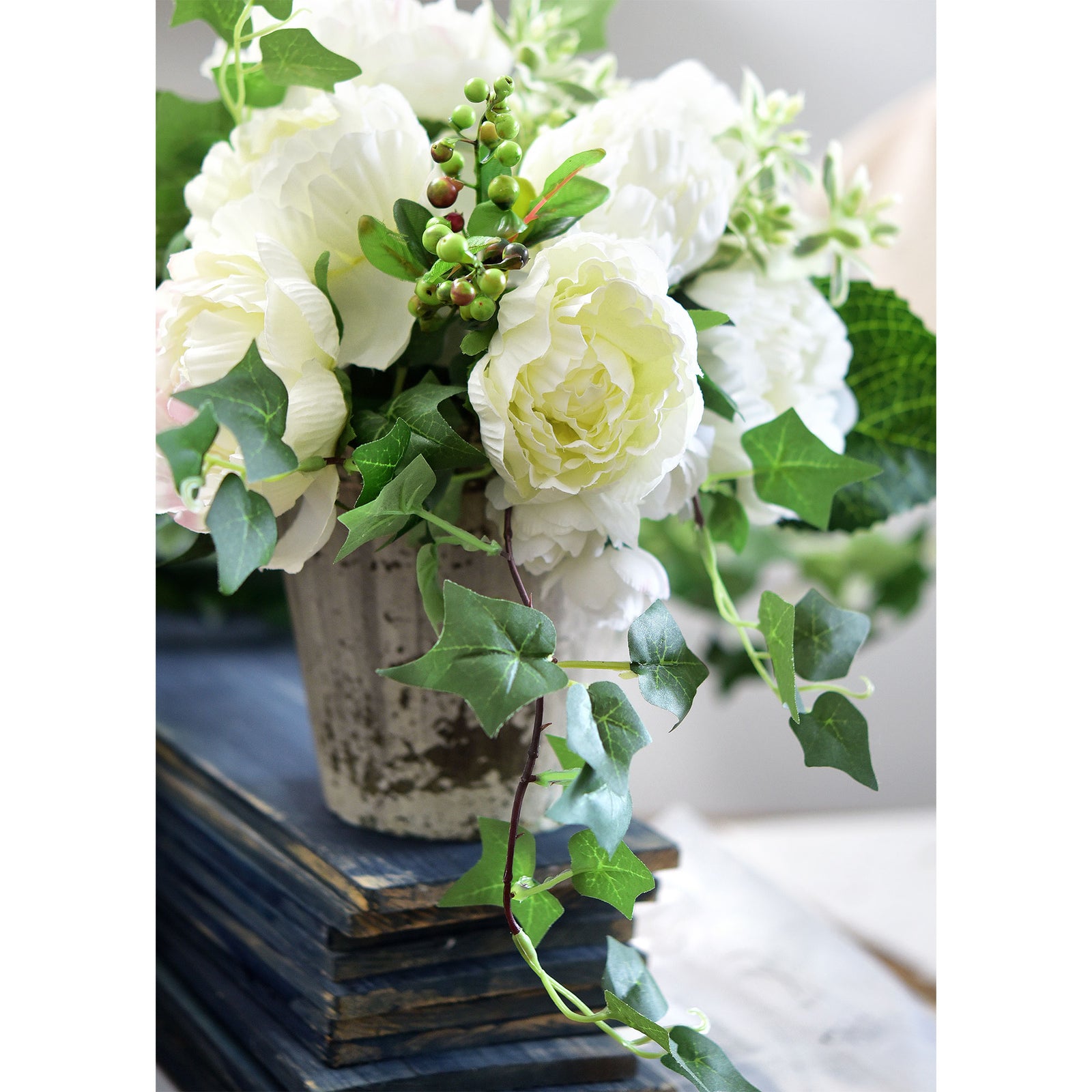 FiveSeasonStuff 4.3 ft (130cm) Cascading Ivy Greenery Artificial Garland