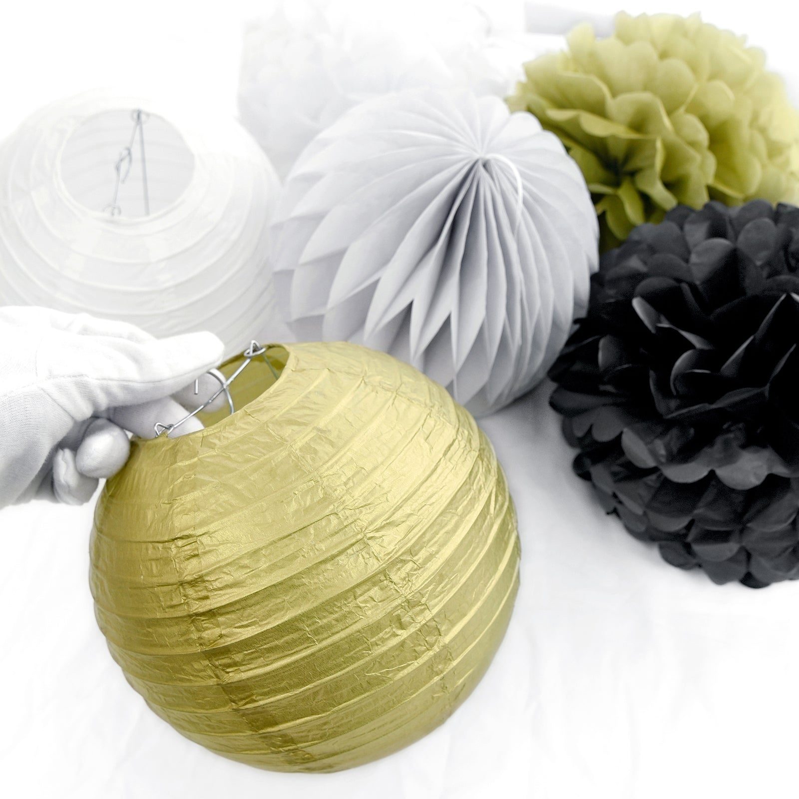 22 PCS Black and Gold Party Decoration Set