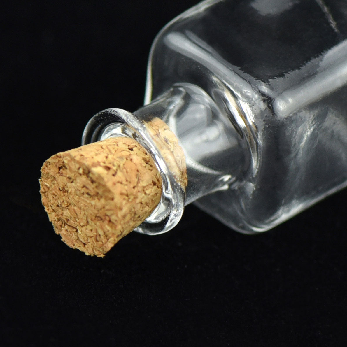 20 Pcs Mini Transparent Glass Bottles with Corks (Square Bottle)