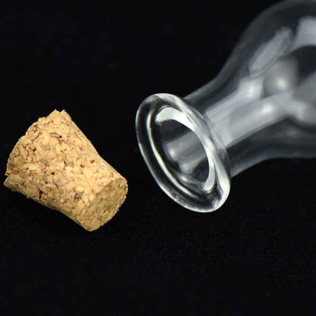 20 Pcs Mini Transparent Glass Bottles with Corks (Sphere 3)