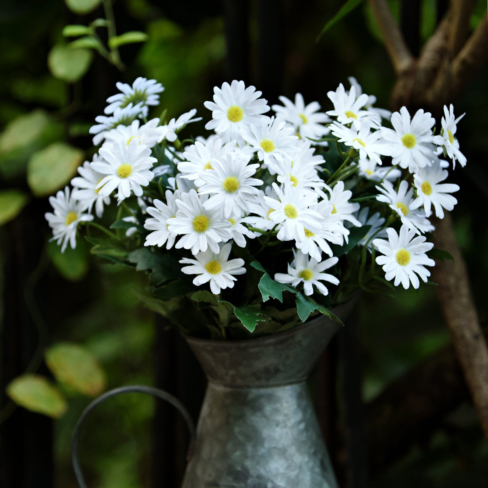 Simply White artificial daisy bunch shown in another product detail view.